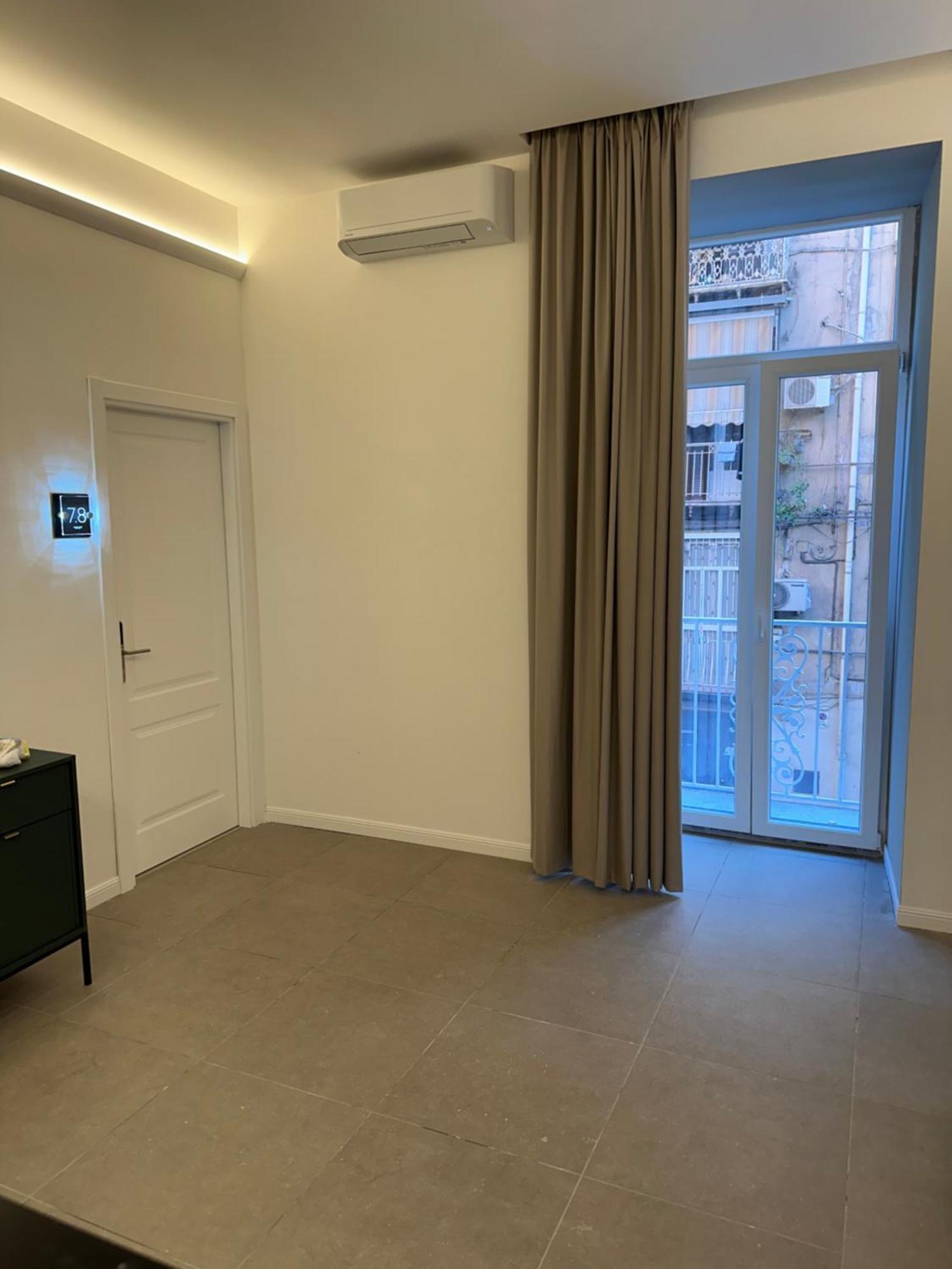 Hotiday Room Collection - Napoli Museo Suite Экстерьер фото